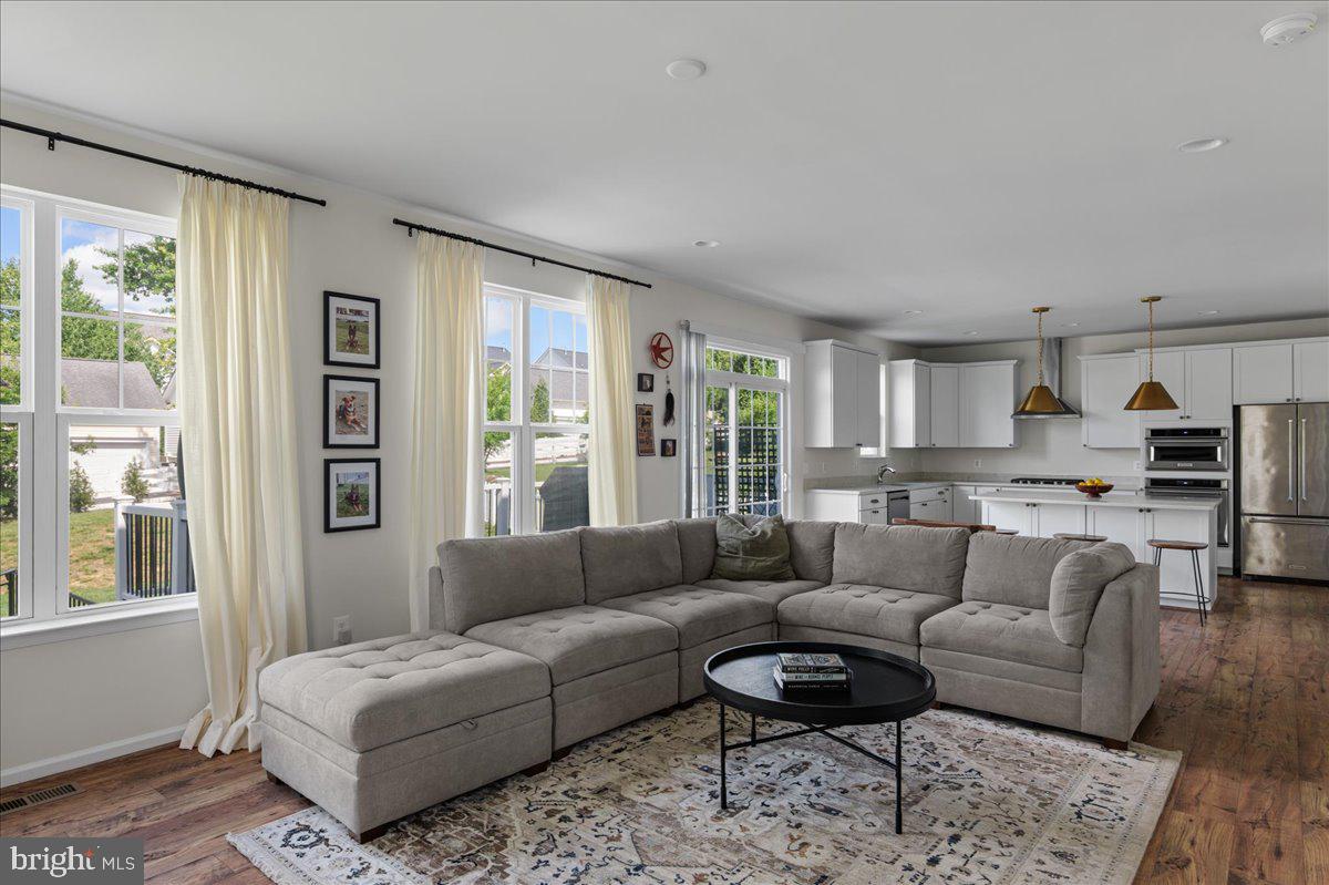 803 STEPHAN MACE COURT