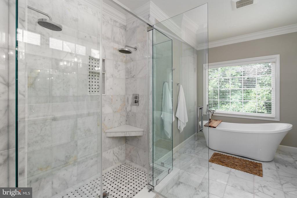 20275 WATER MARK PLACE