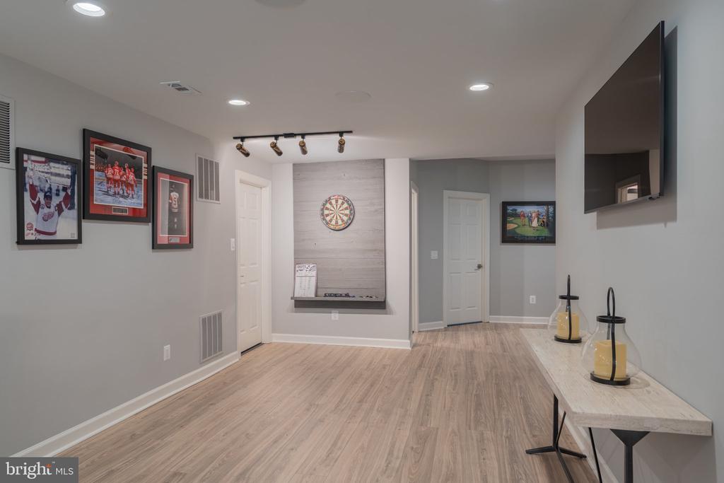 20275 WATER MARK PLACE