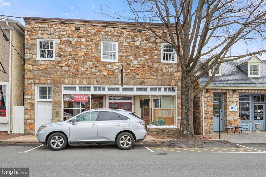 11 S MADISON STREET 203