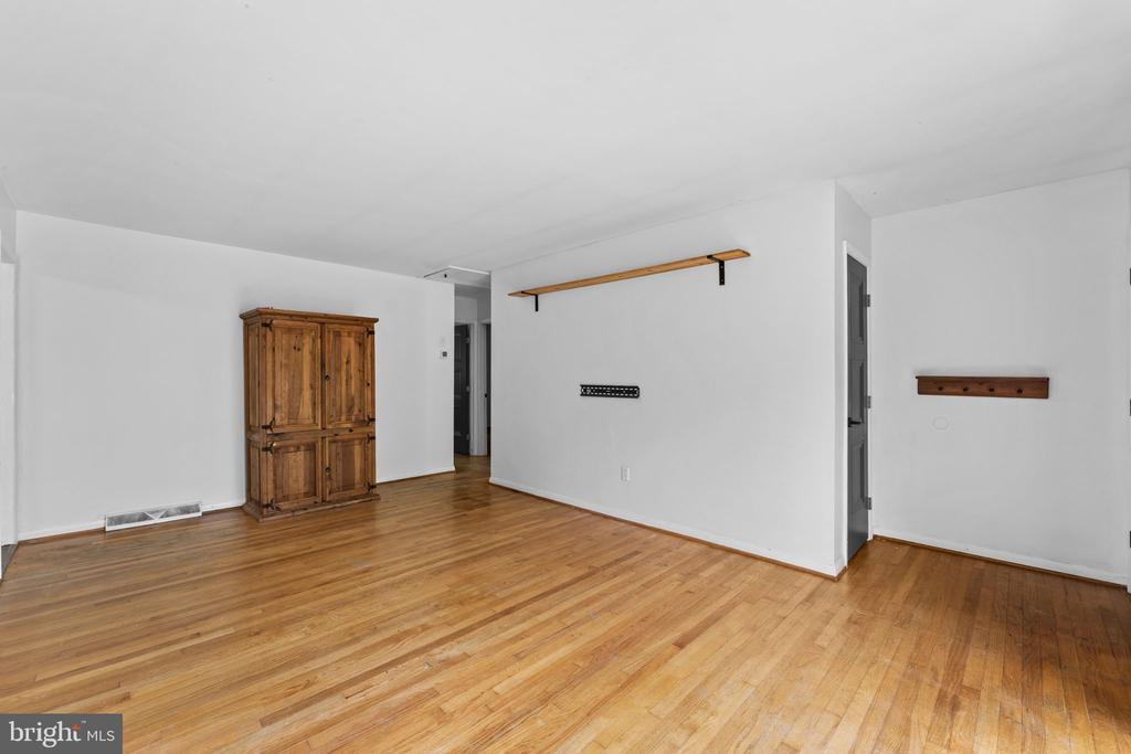 203 MAPLE STREET