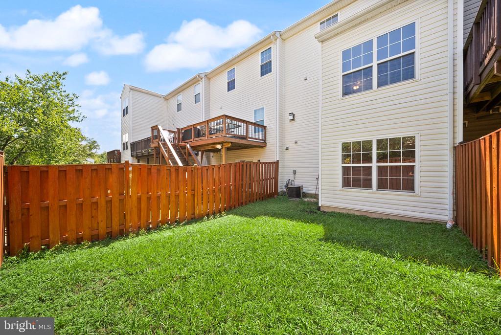 510 SPARKLEBERRY TERRACE NE