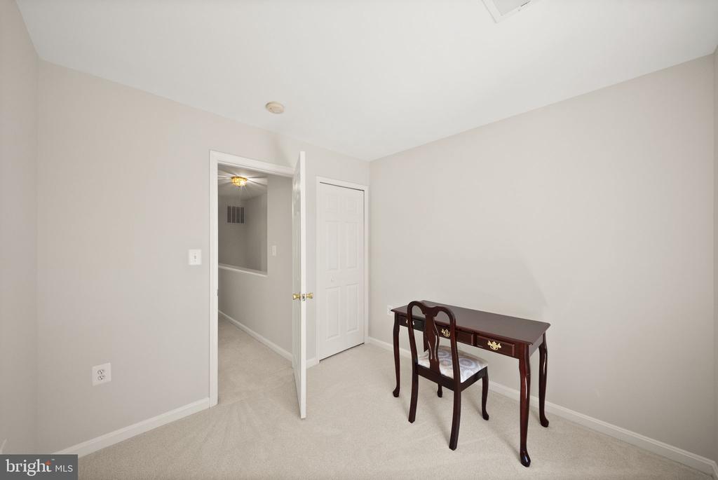 510 SPARKLEBERRY TERRACE NE