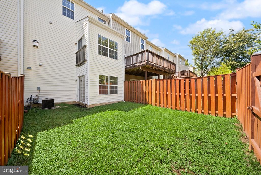510 SPARKLEBERRY TERRACE NE