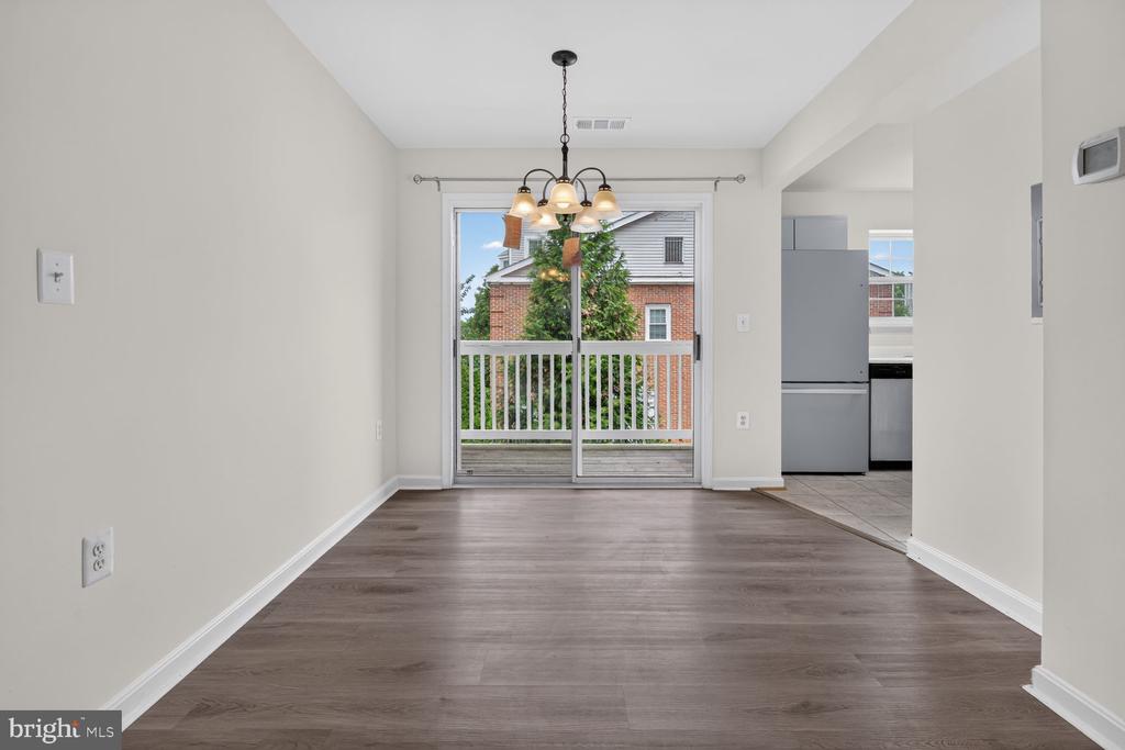 655 CONSTELLATION SQUARE SE B