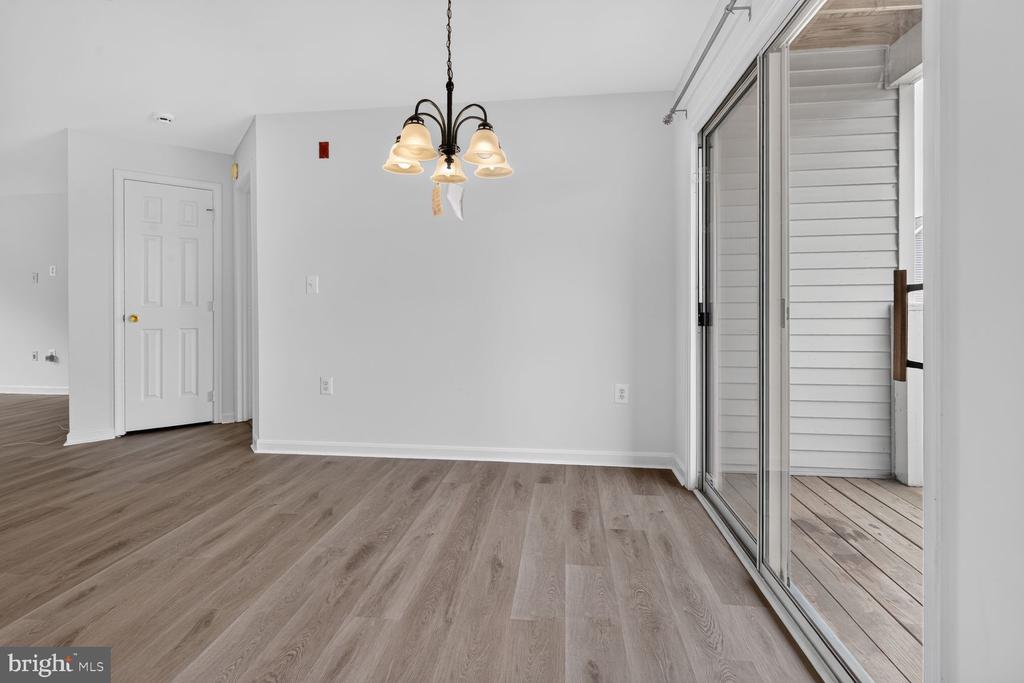 655 CONSTELLATION SQUARE SE B