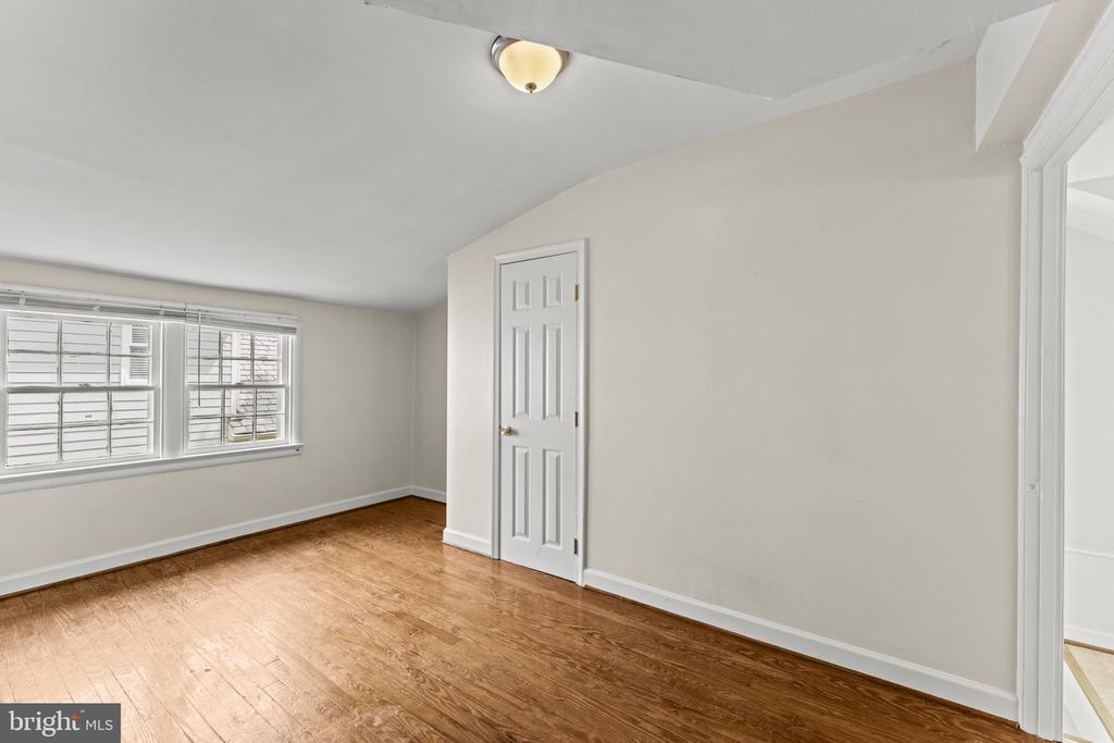 107 WALNUT