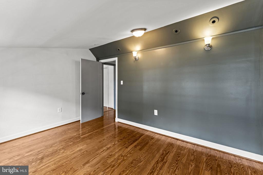 107 WALNUT
