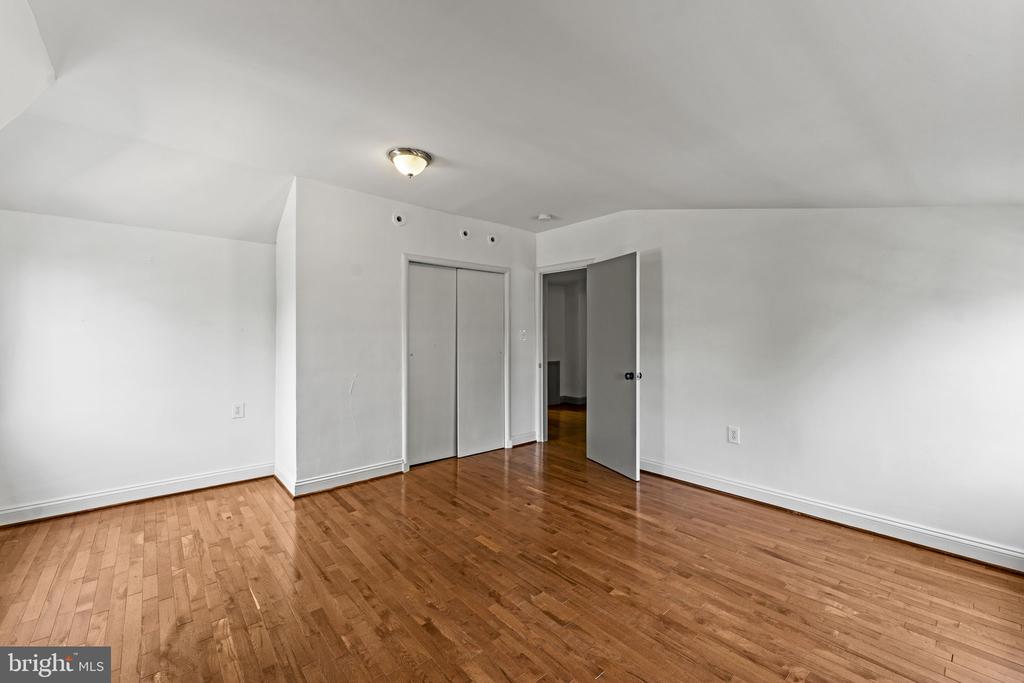 107 WALNUT