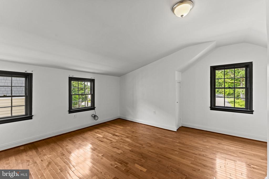 107 WALNUT