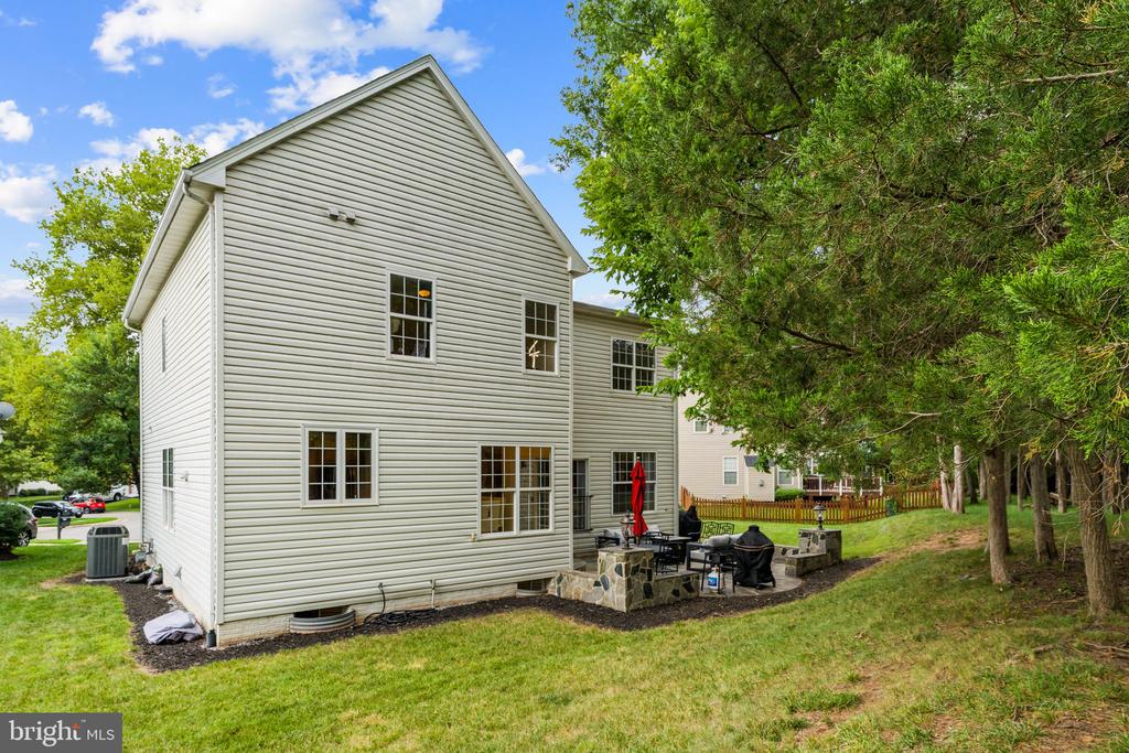 18240 OAK LAKE COURT