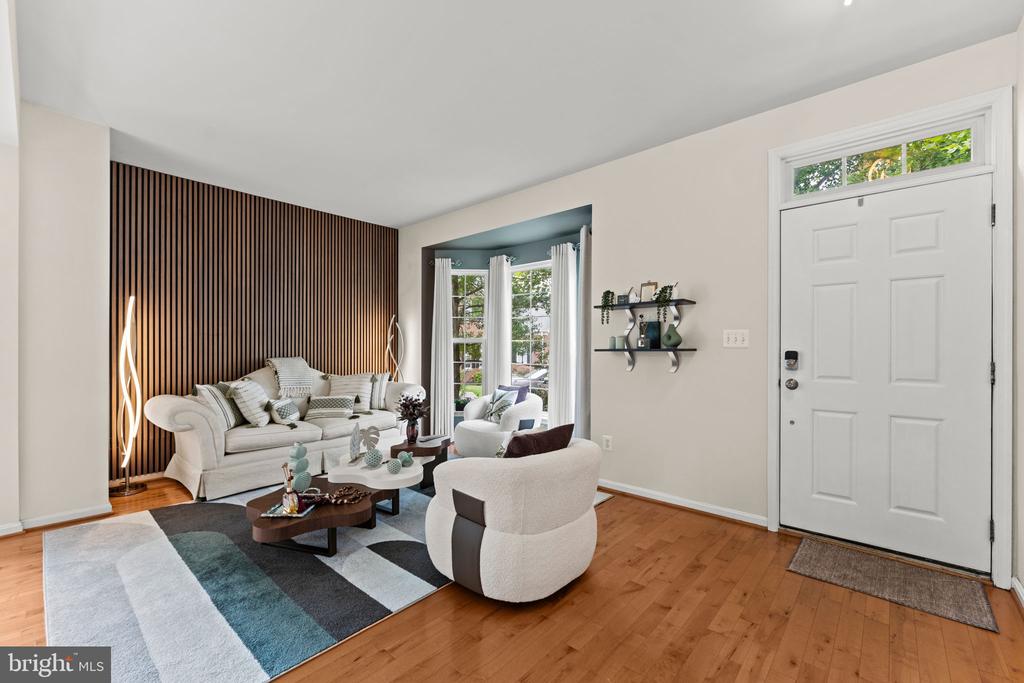 18240 OAK LAKE COURT