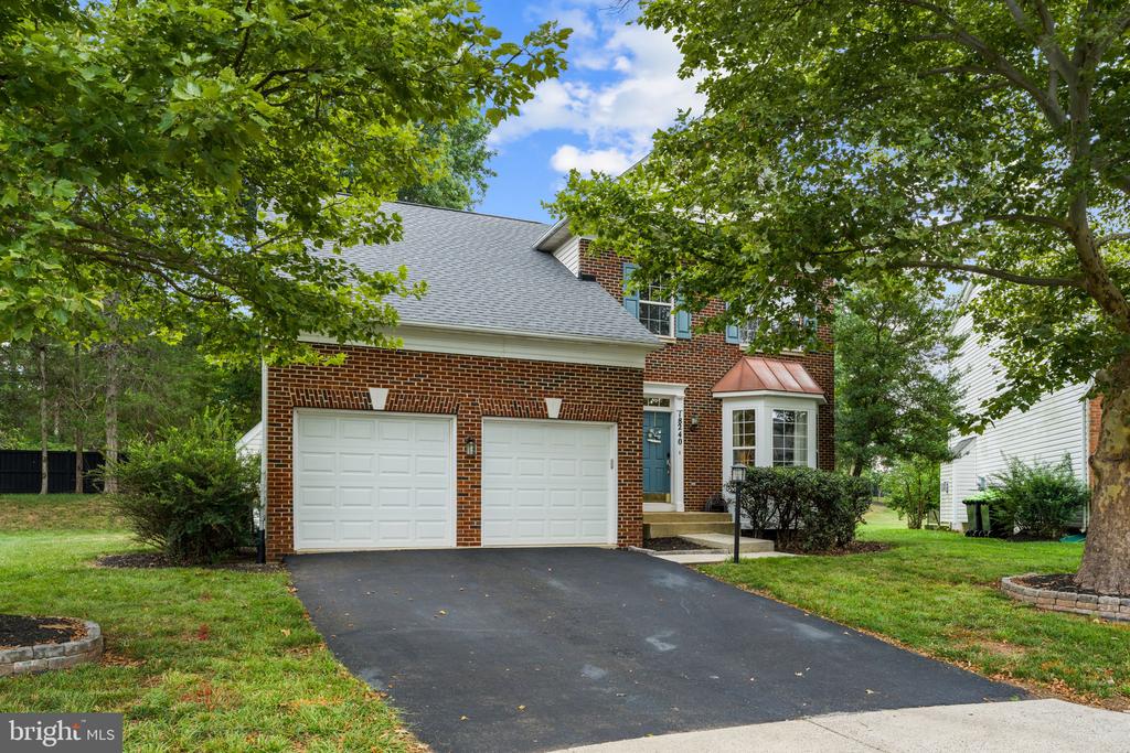18240 OAK LAKE COURT
