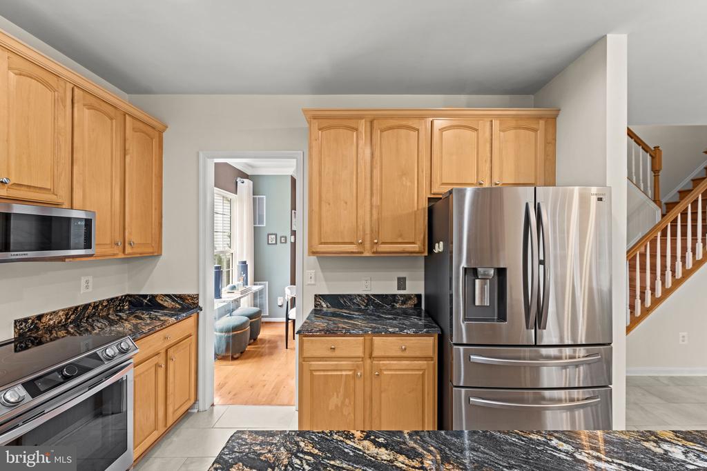18240 OAK LAKE COURT