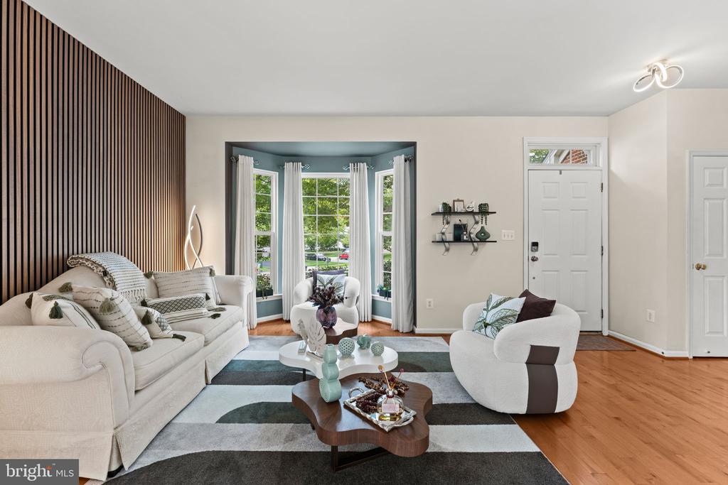 18240 OAK LAKE COURT