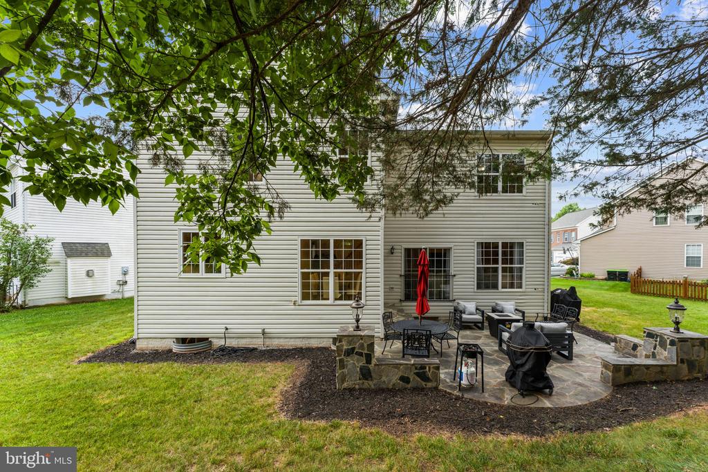 18240 OAK LAKE COURT