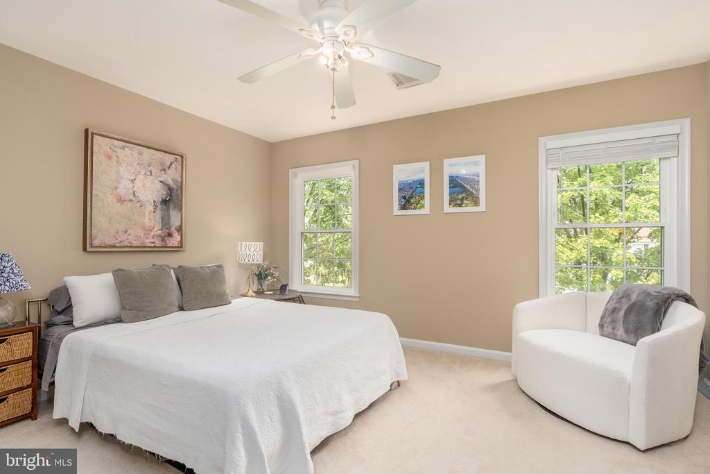 47543 RIPPLING DRIVE