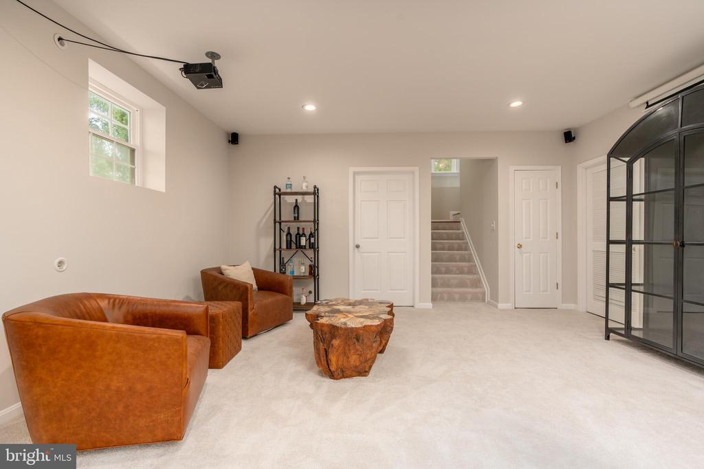 47543 RIPPLING DRIVE