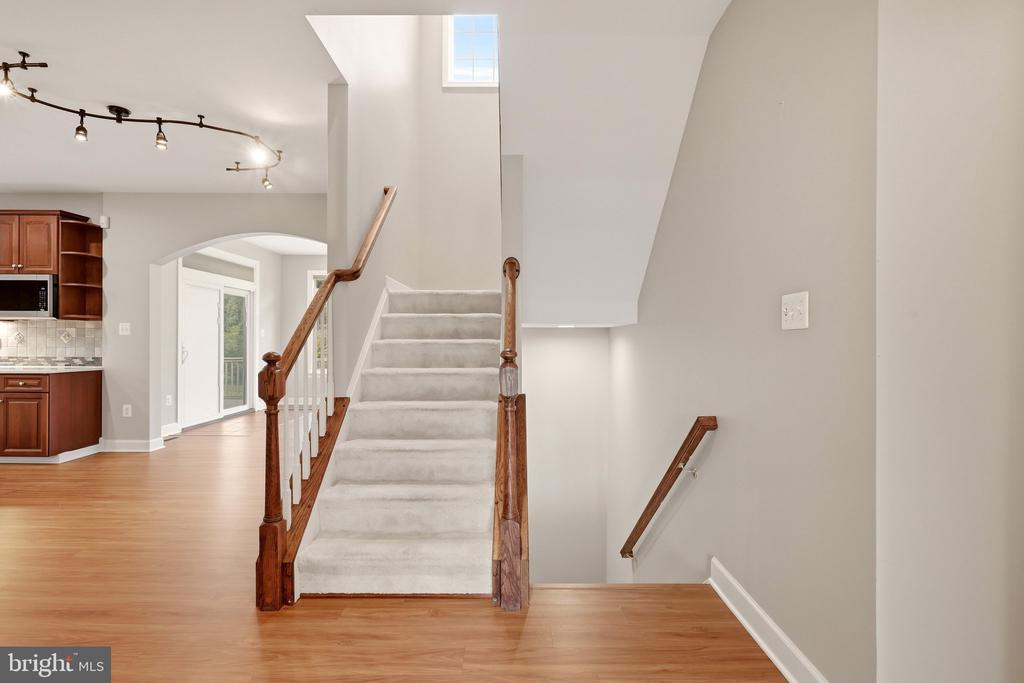 42012 GLYNN TARRA PLACE