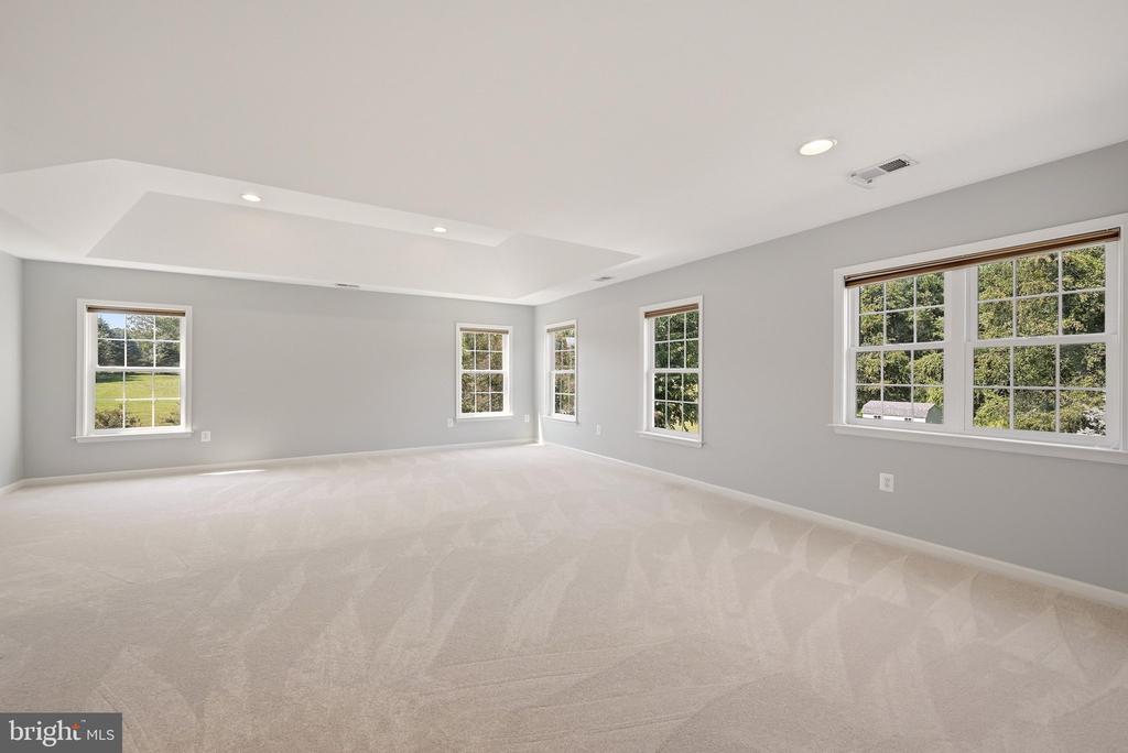 42012 GLYNN TARRA PLACE