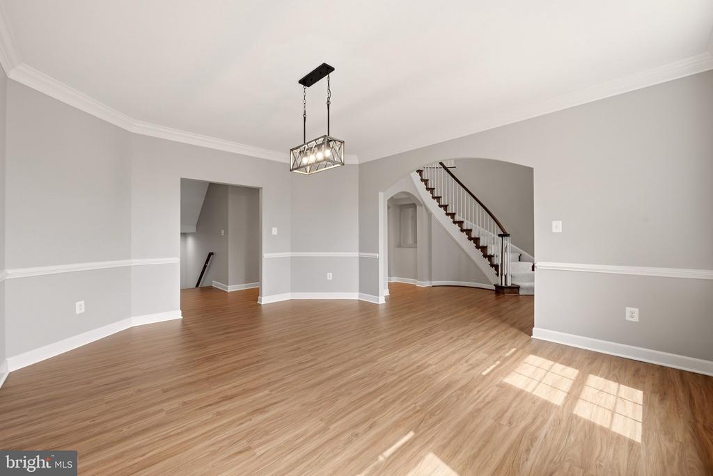 42012 GLYNN TARRA PLACE