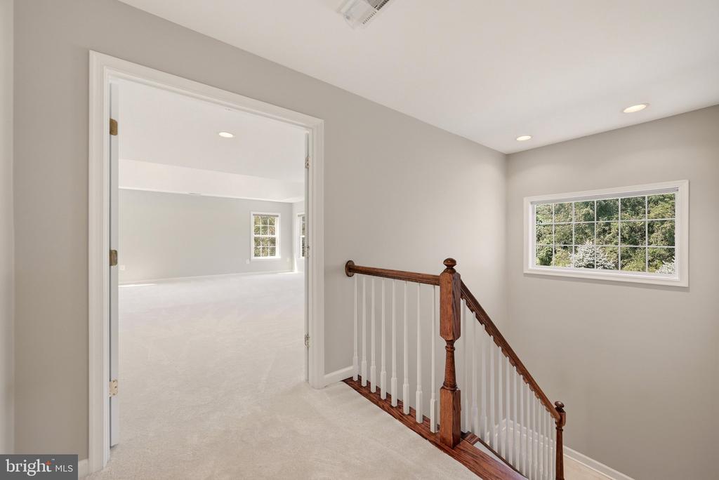 42012 GLYNN TARRA PLACE