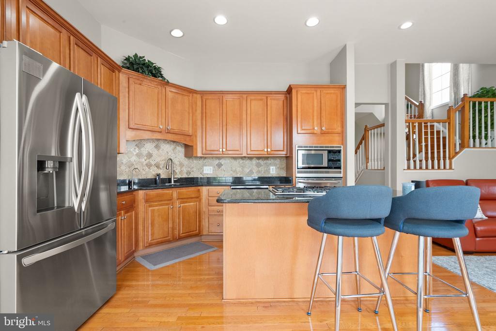 22016 DILWORTH SQUARE