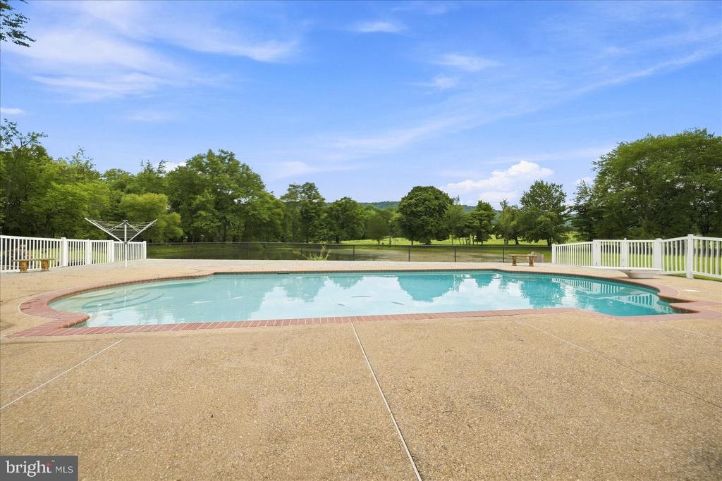 13732 HARPERS FERRY ROAD