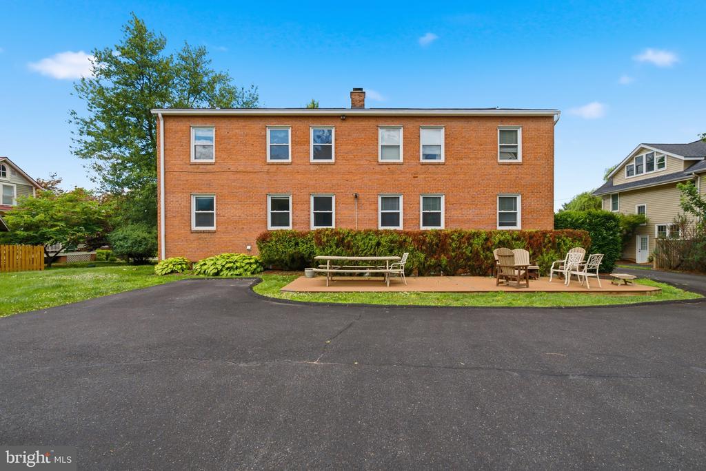 130 S 29TH STREET S Unit: 1