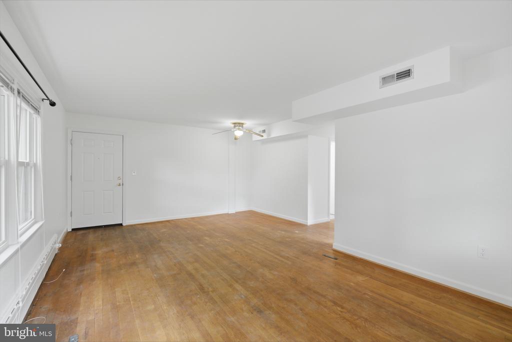 130 S 29TH STREET S Unit: 1