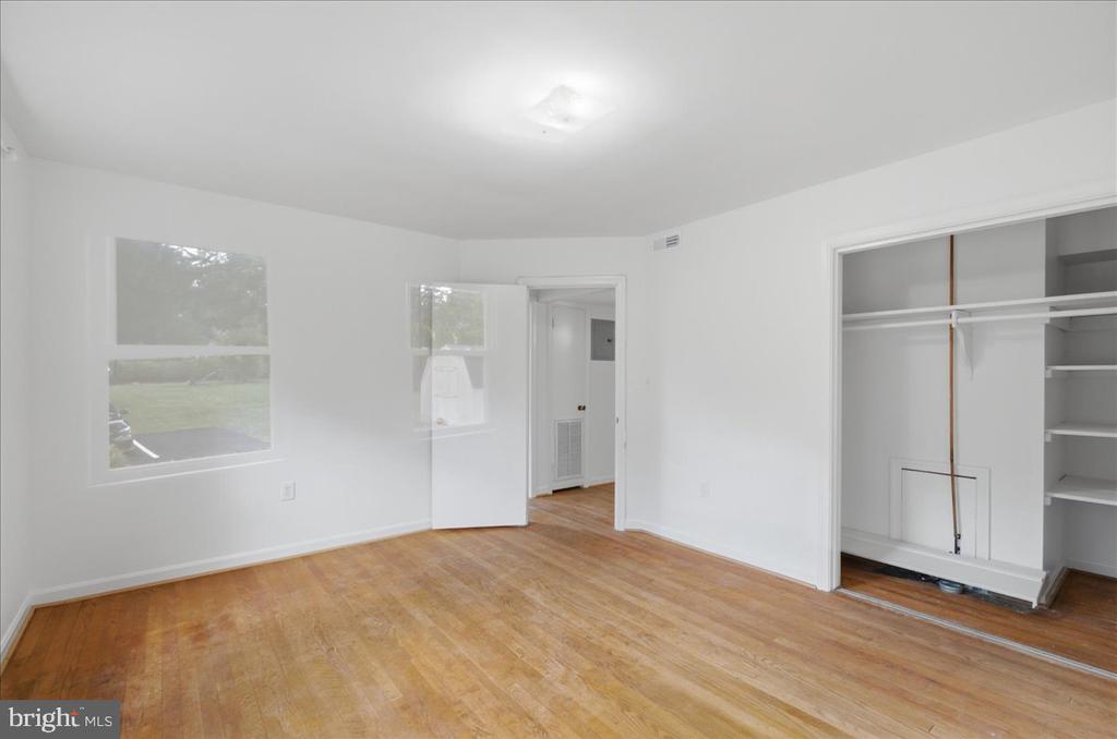 130 S 29TH STREET S Unit: 1