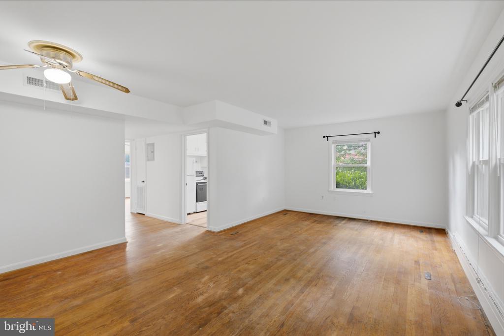 130 S 29TH STREET S Unit: 1