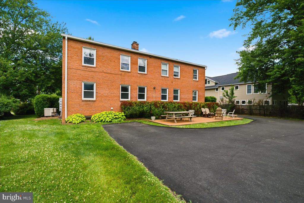 130 S 29TH STREET Unit: 5