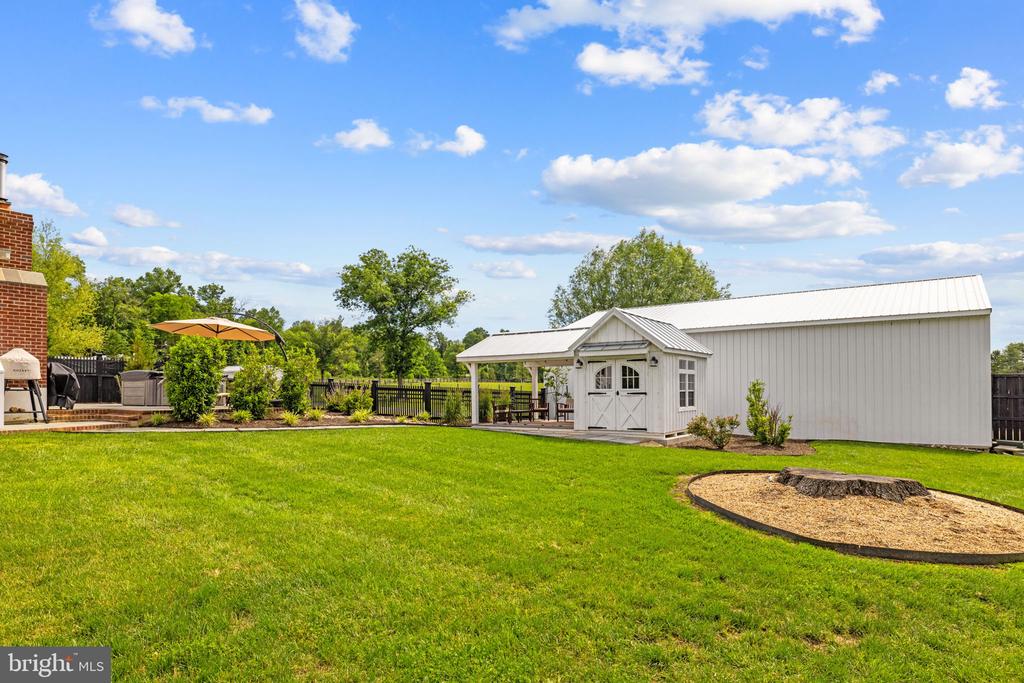 35321 SNAKE HILL ROAD