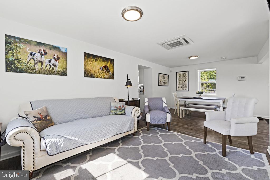 35321 SNAKE HILL ROAD