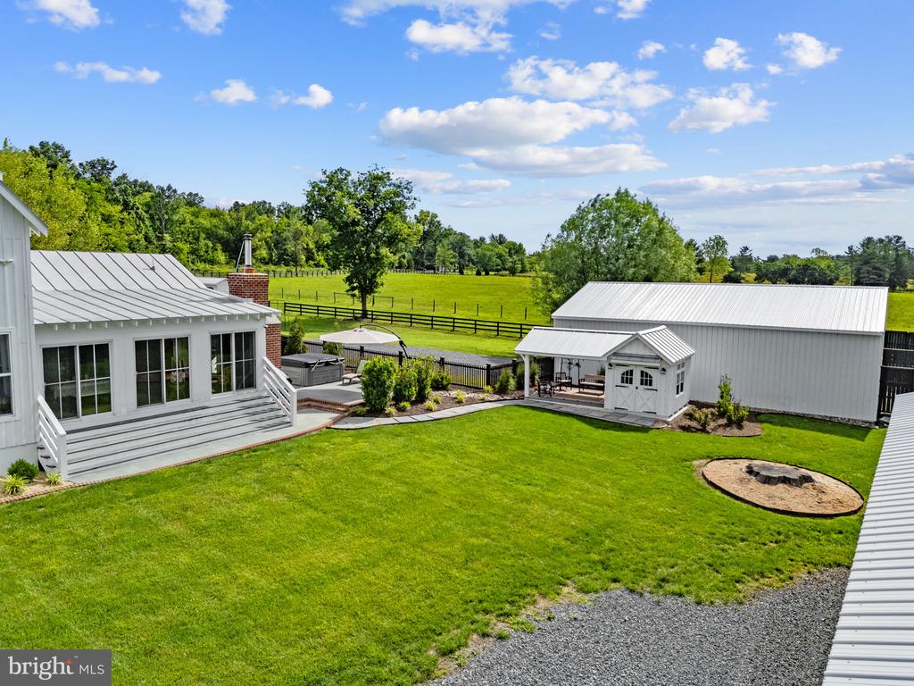 35321 SNAKE HILL ROAD