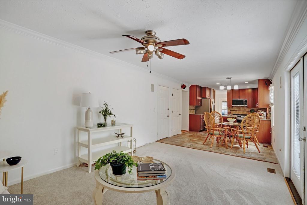 2002 JONATHAN DRIVE