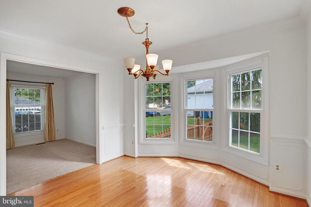 2002 JONATHAN DRIVE