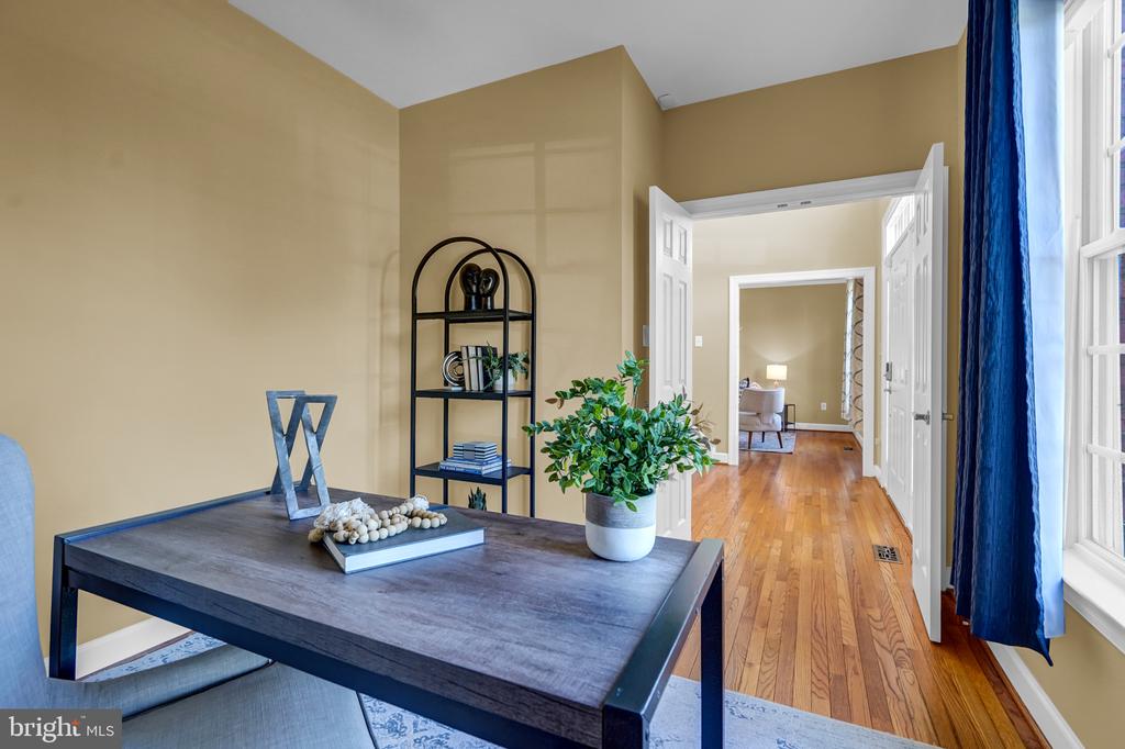 45917 PULLMAN COURT