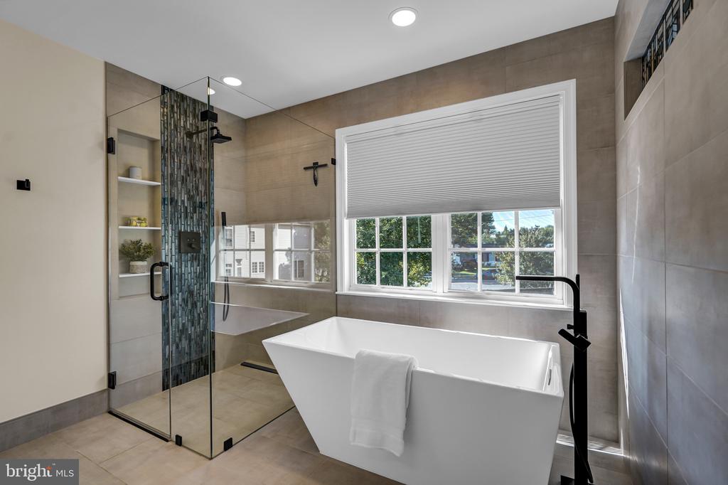 45917 PULLMAN COURT