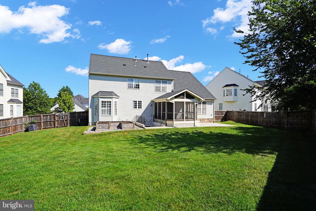 45917 PULLMAN COURT
