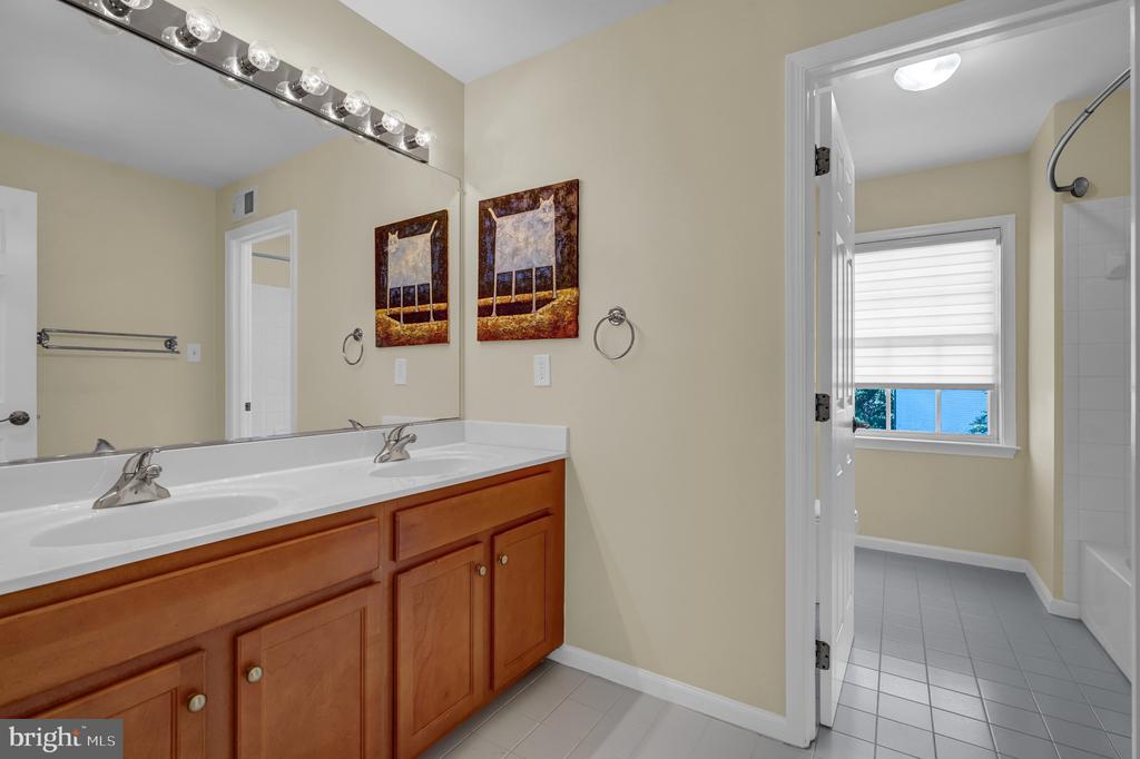 45917 PULLMAN COURT