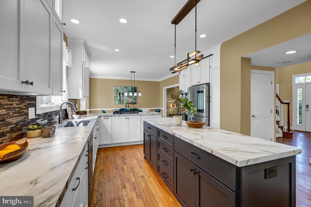 45917 PULLMAN COURT