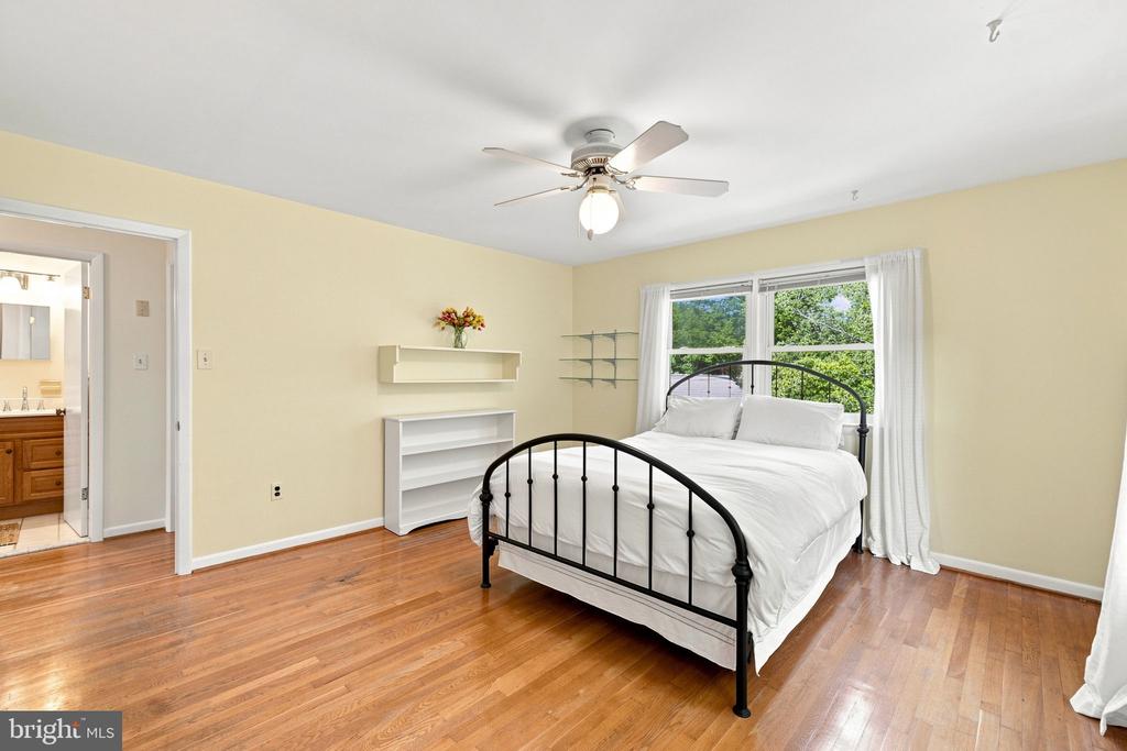 16318 HIDDEN MEADOW LANE