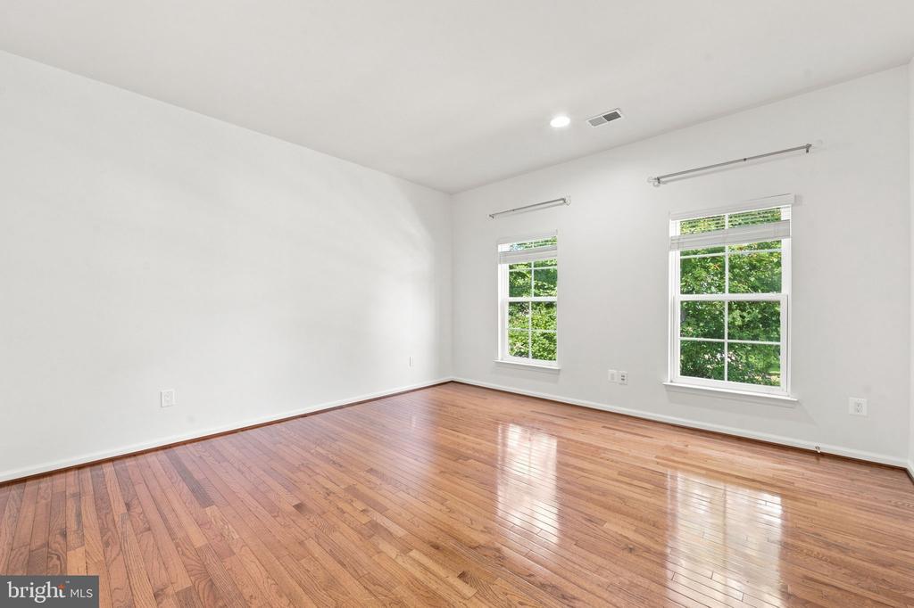 42717 EXPLORER DRIVE