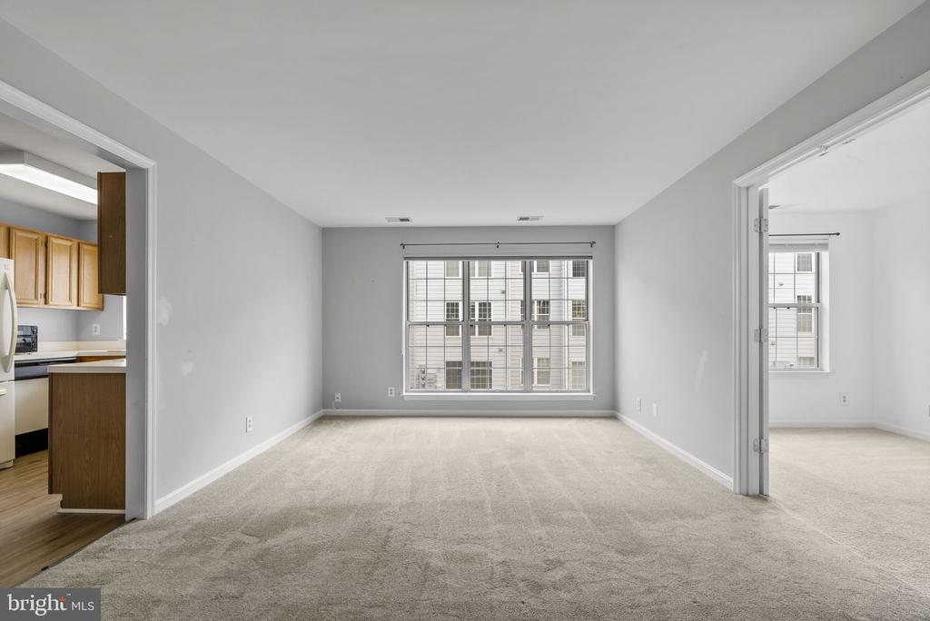1124 HUNTMASTER TERRACE NE Unit: 201