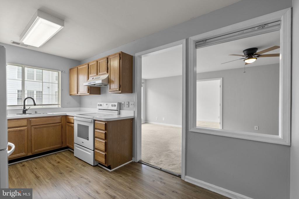 1124 HUNTMASTER TERRACE NE Unit: 201