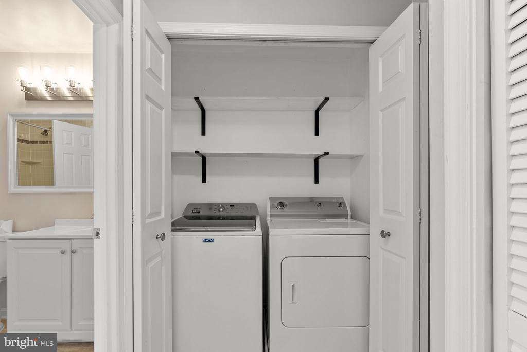 1124 HUNTMASTER TERRACE NE Unit: 201