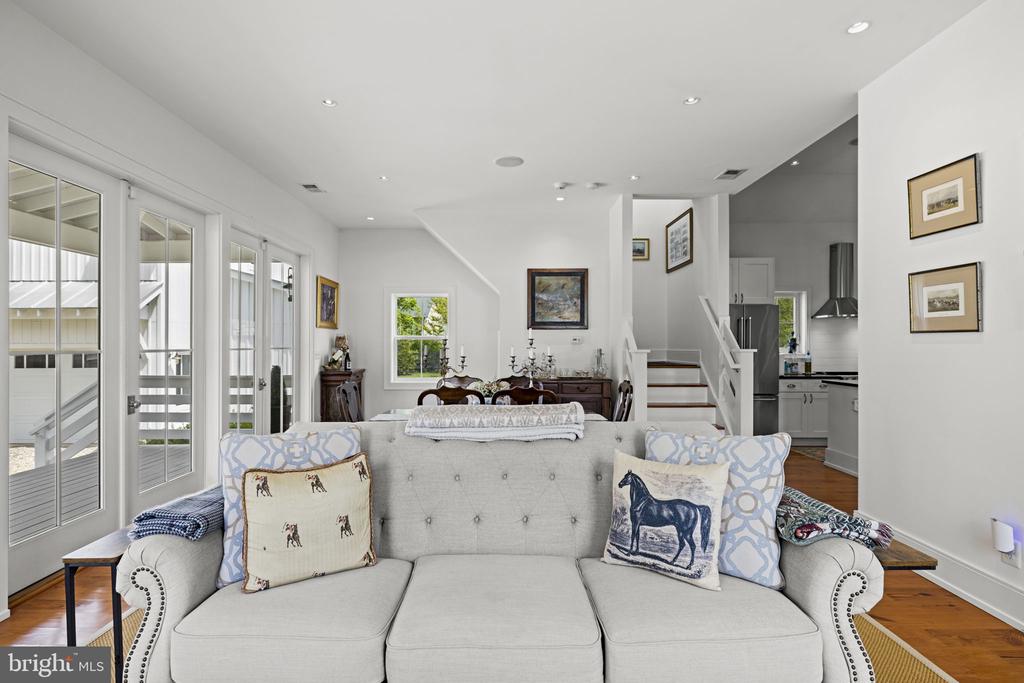 35321 SNAKE HILL ROAD