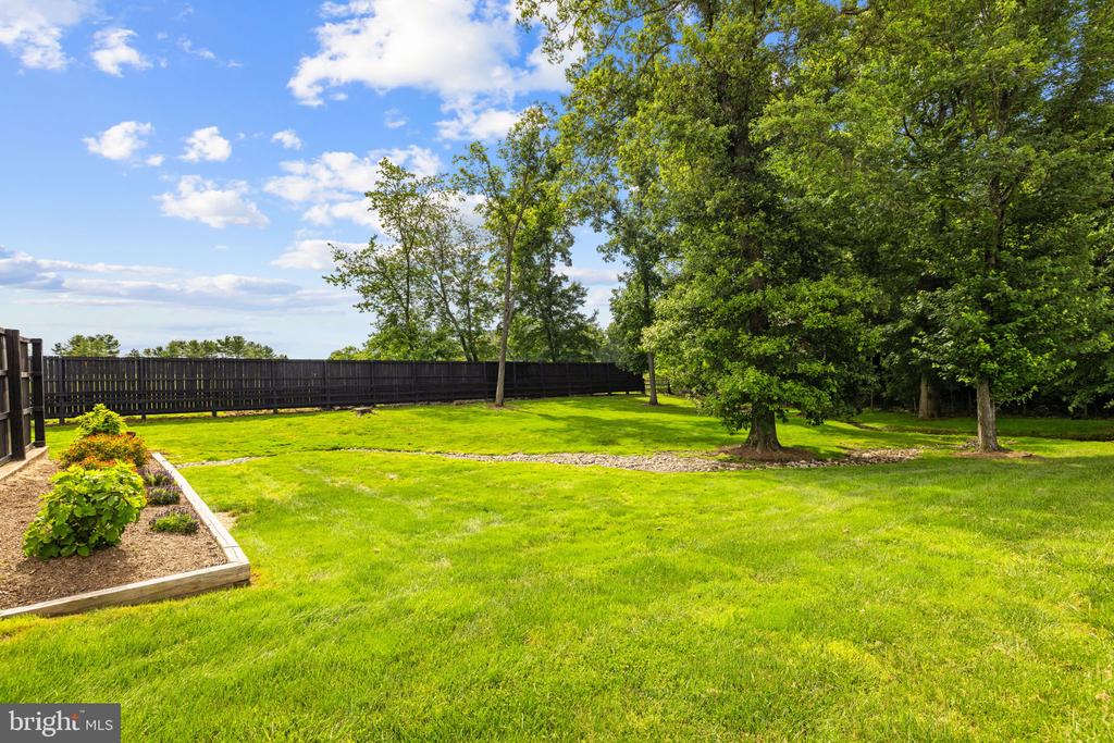35321 SNAKE HILL ROAD